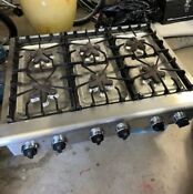 Thermador 36 Pro Series Natural Gas Rangetop W 6 Star Burners Model Pc366bs