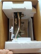 Whirlpool P N Eckmfez1 White Automatic Refrigerator Ice Maker Kit New Open Box